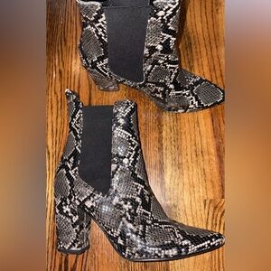 Steve Madden Boots
